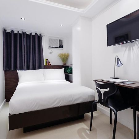Nest Nano Suites Poblacion - Makati Makati City Exterior foto