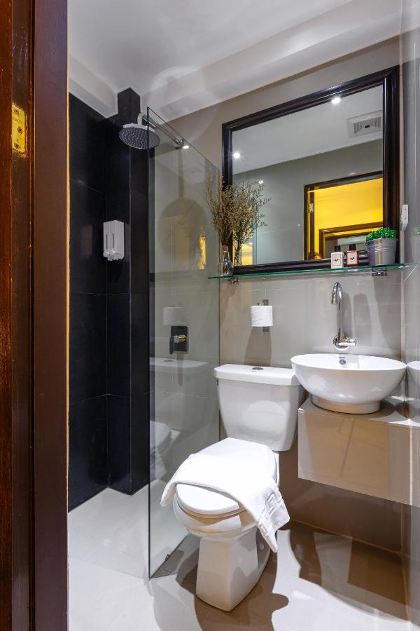 Nest Nano Suites Poblacion - Makati Makati City Exterior foto